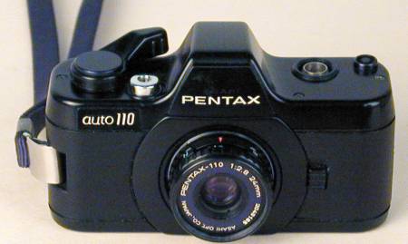 C&aacute;mara de fotos: PENTAX AUTO 110 + 24mm/2,8 - REFLEX MINIATURA - FUNCIONA PERFECTA